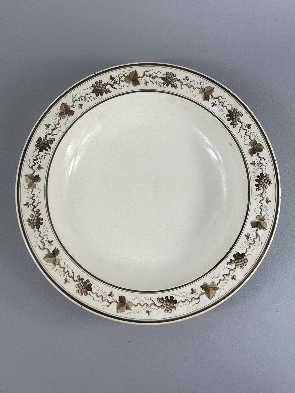 Antique Wedgwood Creamware Grapevine 25cm Hand Painted Dish
