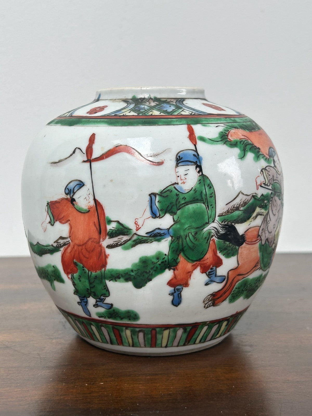 Antique Chinese Famille Verte Wucai Warrior Jar Kangxi Mark Late Qing Republic4