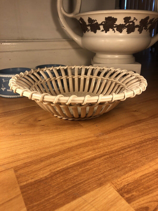 Antique Wedgwood Creamware Basket Weave Bowl - 19th Century