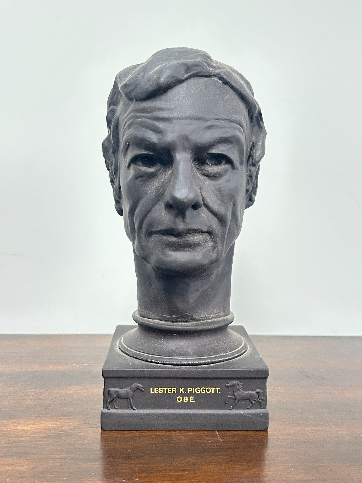 Wedgwood Black Basalt Bust Lester Piggott OBE 23cm1