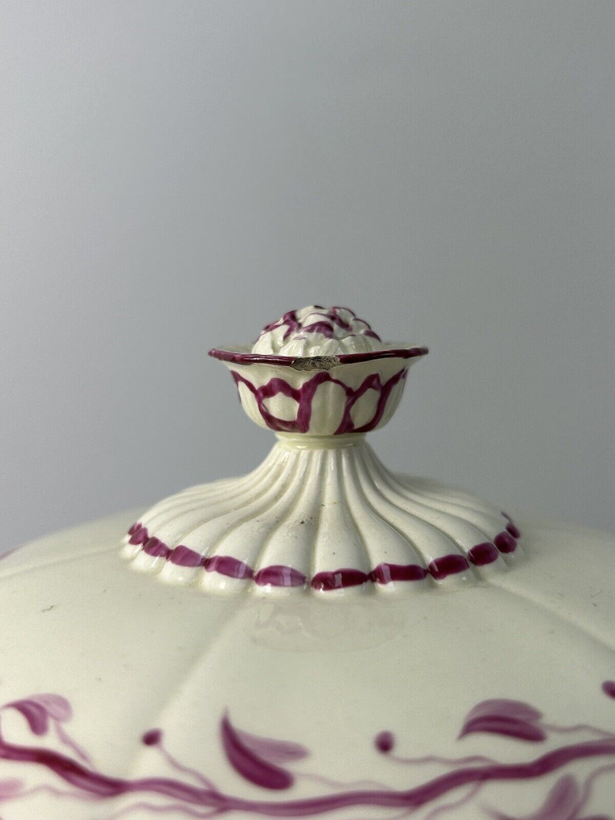 Wedgwood Creamware 1800 Lidded Twin Handle Bowl