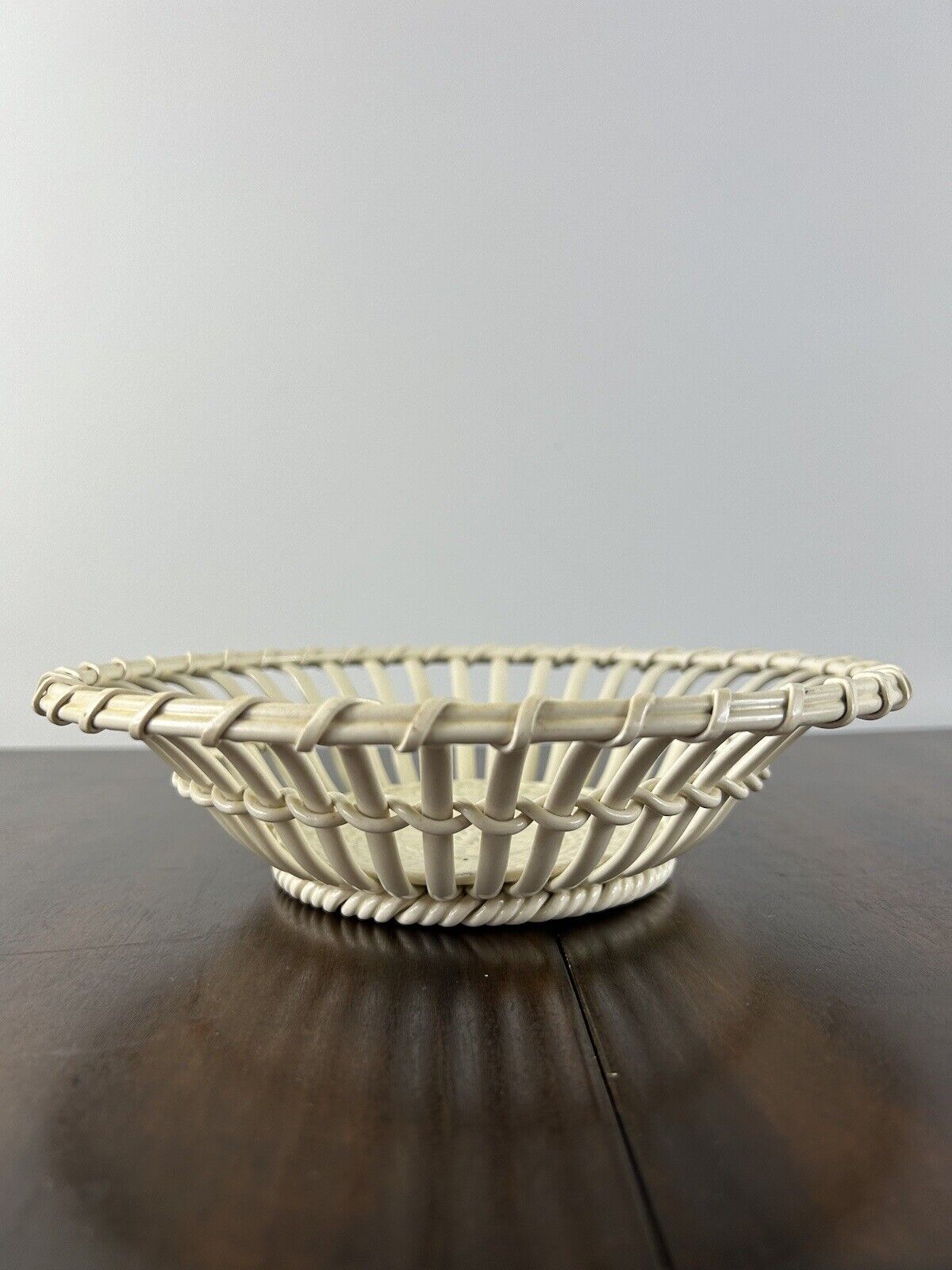 Antique Wedgwood Creamware Basket Weave Bowl - 19th Century