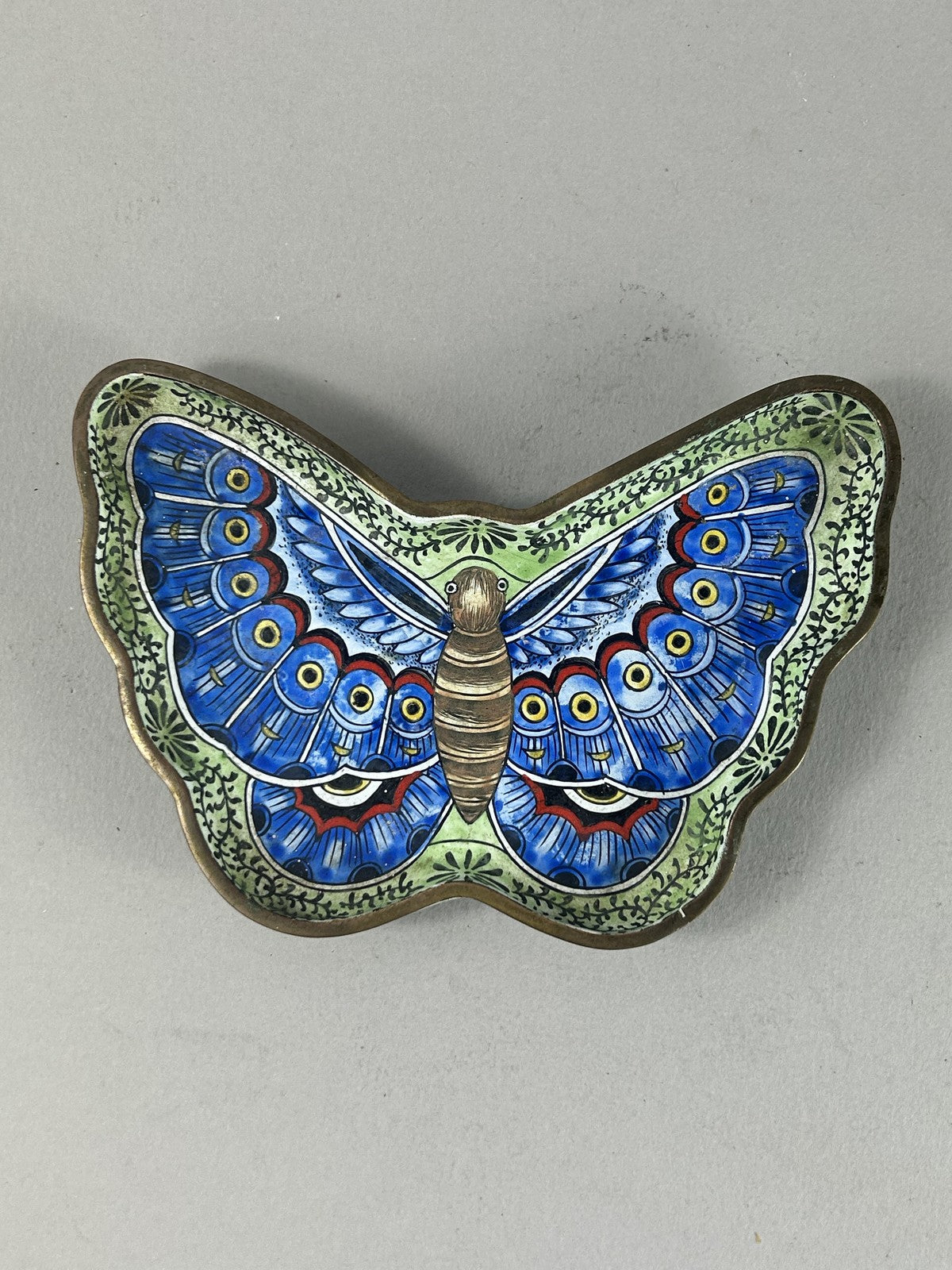 Antique Chinese butterfly enamel trinket dish, 16cm