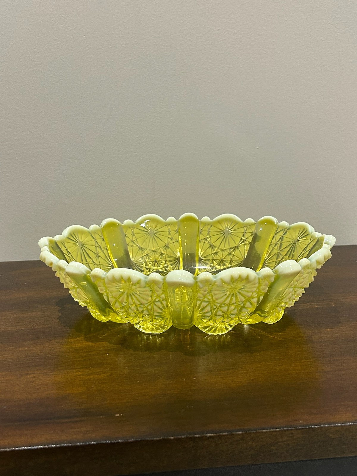 Davidson Primrose Pearline Uranium Glass Oval Dish Lady Chippendale Rd 1765661
