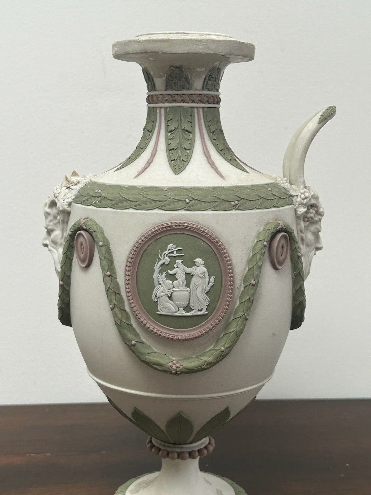 Wedgwood Tricolour Jasper Vase Satyr Masks Green Lilac White 19th Century5