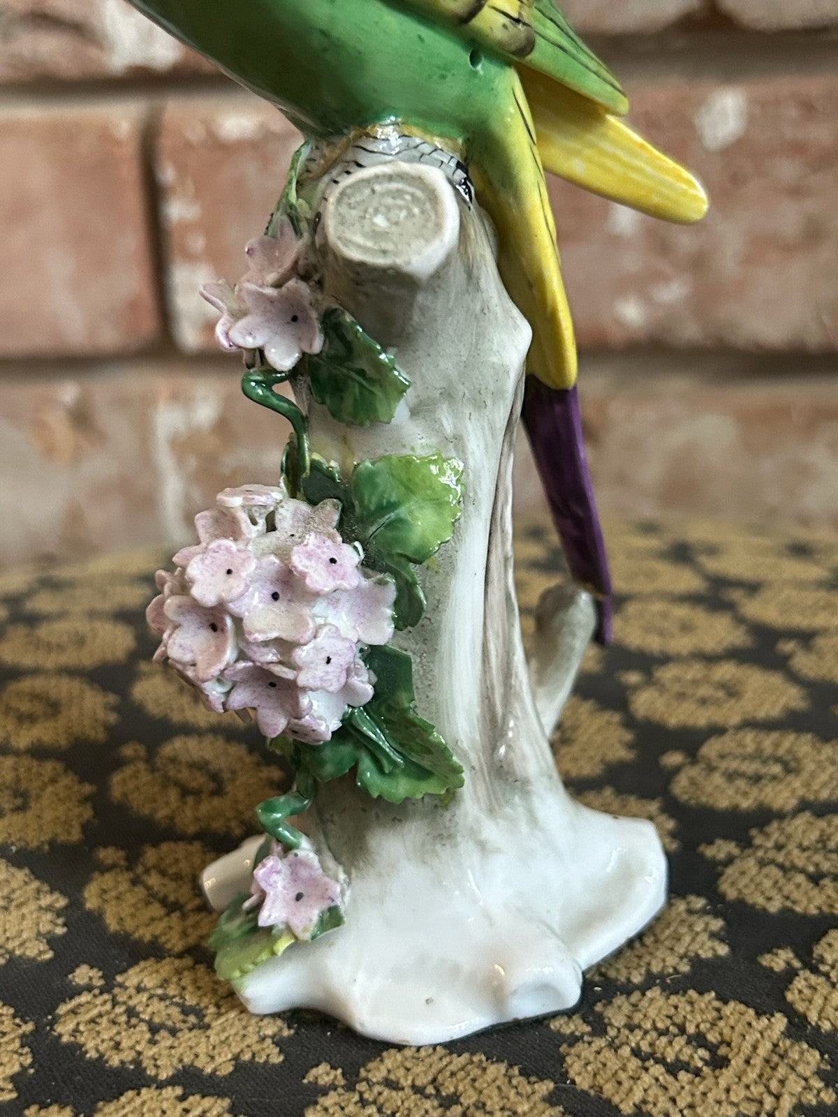 Capodimonte Porcelain Budgie Figure Flower Encrusted Stump Crowned N Repaired13