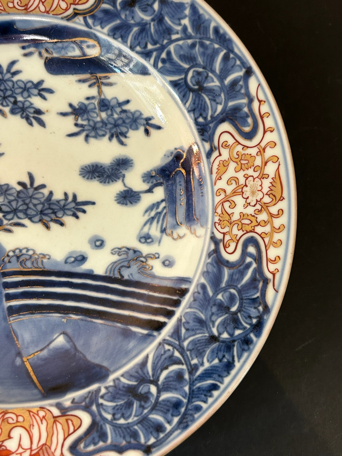 18th Century Japanese Arita Imari Dish Edo Pine Waves Chenghua Mark 23cm3