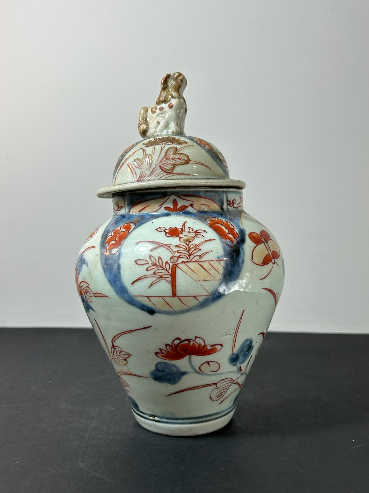 17th Century Japanese Arita Imari Jar and Cover Shishi Finial Edo Period 23cm4