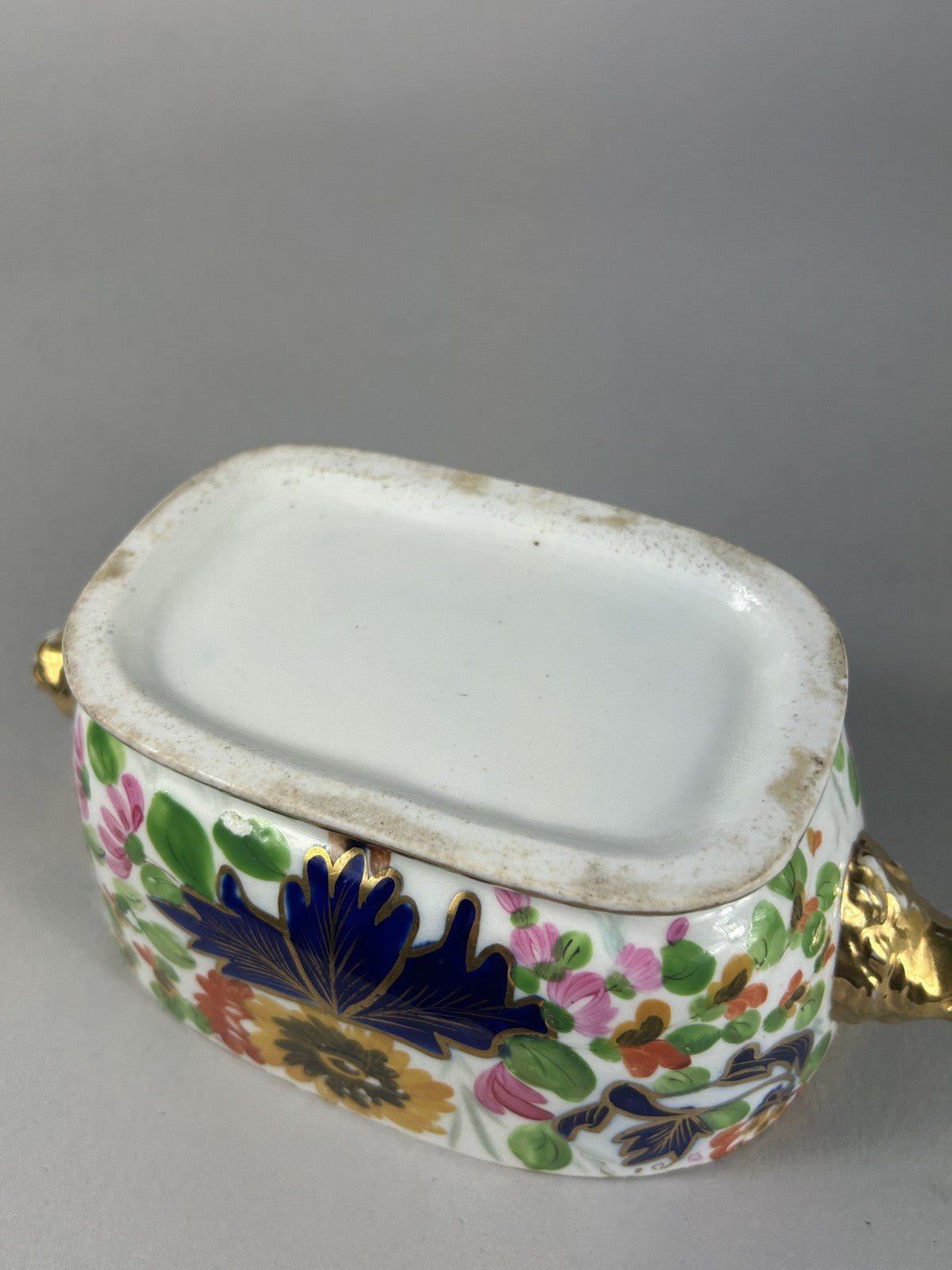 Early 19th Century English Imari Style Lion Finial Tureen