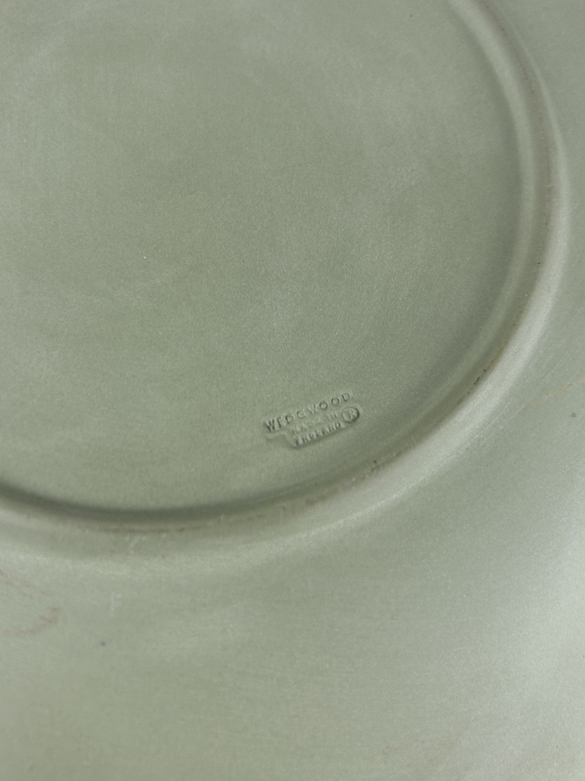 Large Green Wedgwood Jasperware Ivy Pattern Bowl 30cm