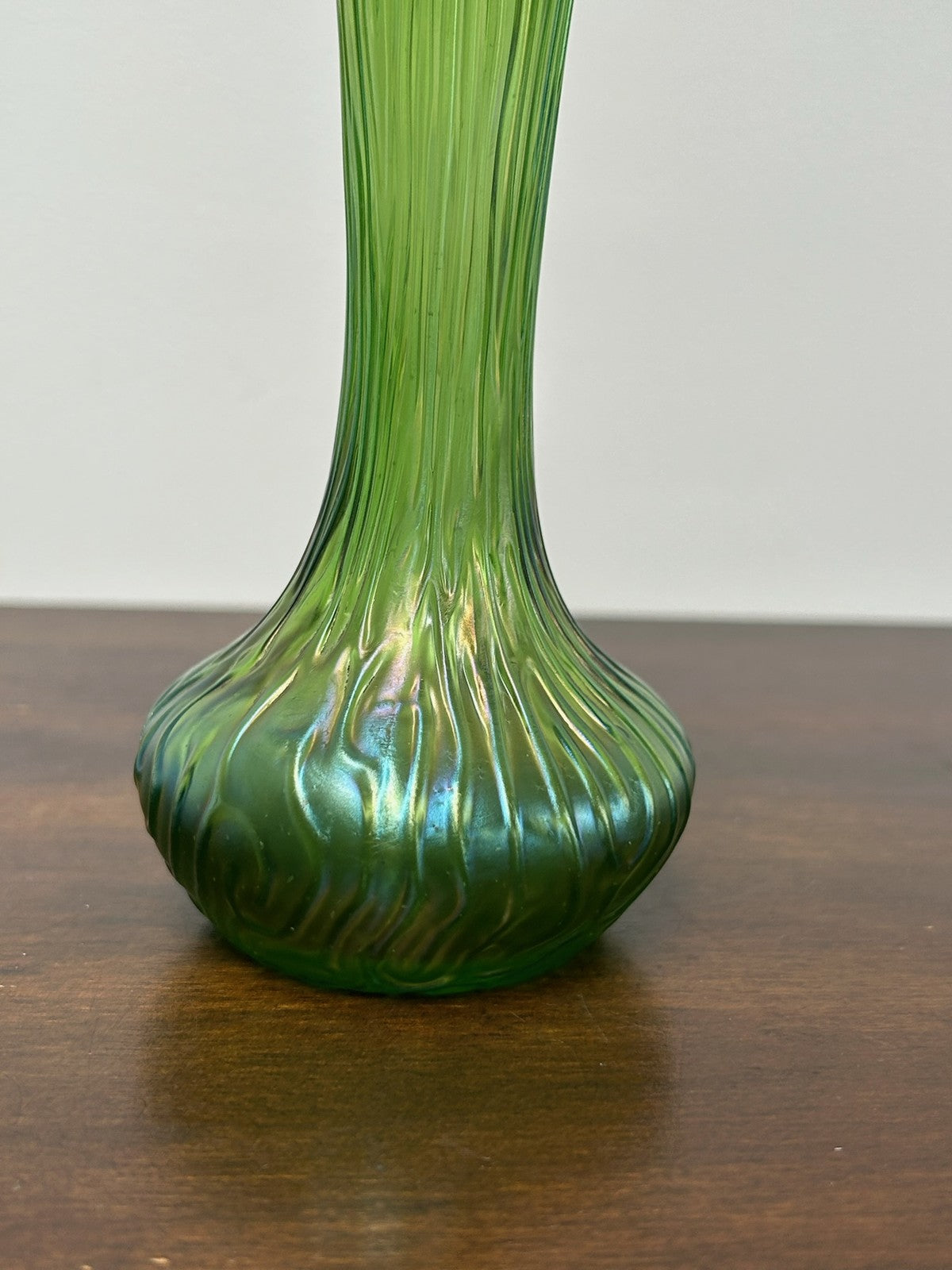Loetz Bohemian Iridescent Art Glass Vase Green Oil Spot Bark 18cm2