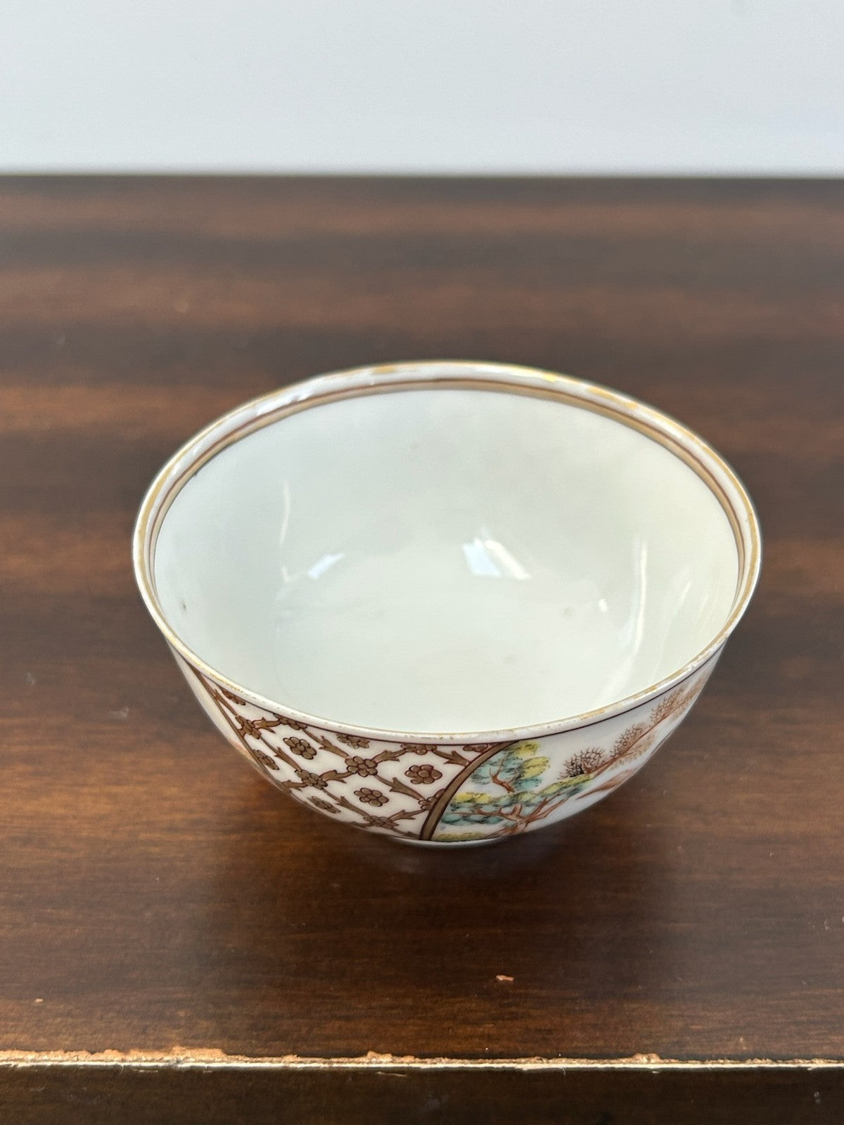 Antique Chinese Export Mandarin Palette Tea Bowl Figures Lattice A/F5