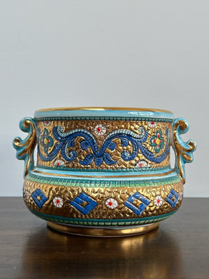 Italian Hand Painted Majolica Jardiniere Oro Zecchino Gilt Florets