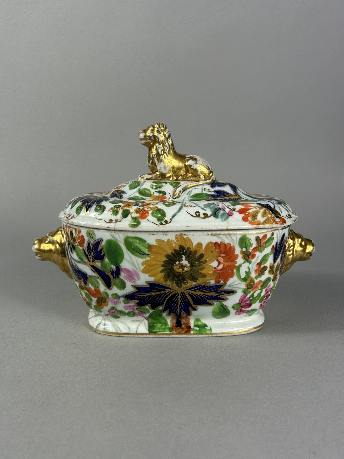 Early 19th Century English Imari Style Lion Finial Tureen