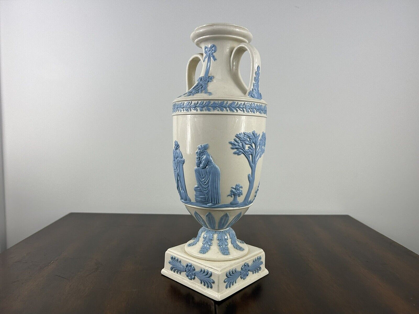 Wedgwood Queensware Trophy Vase Porcelain Wedgwood Urn