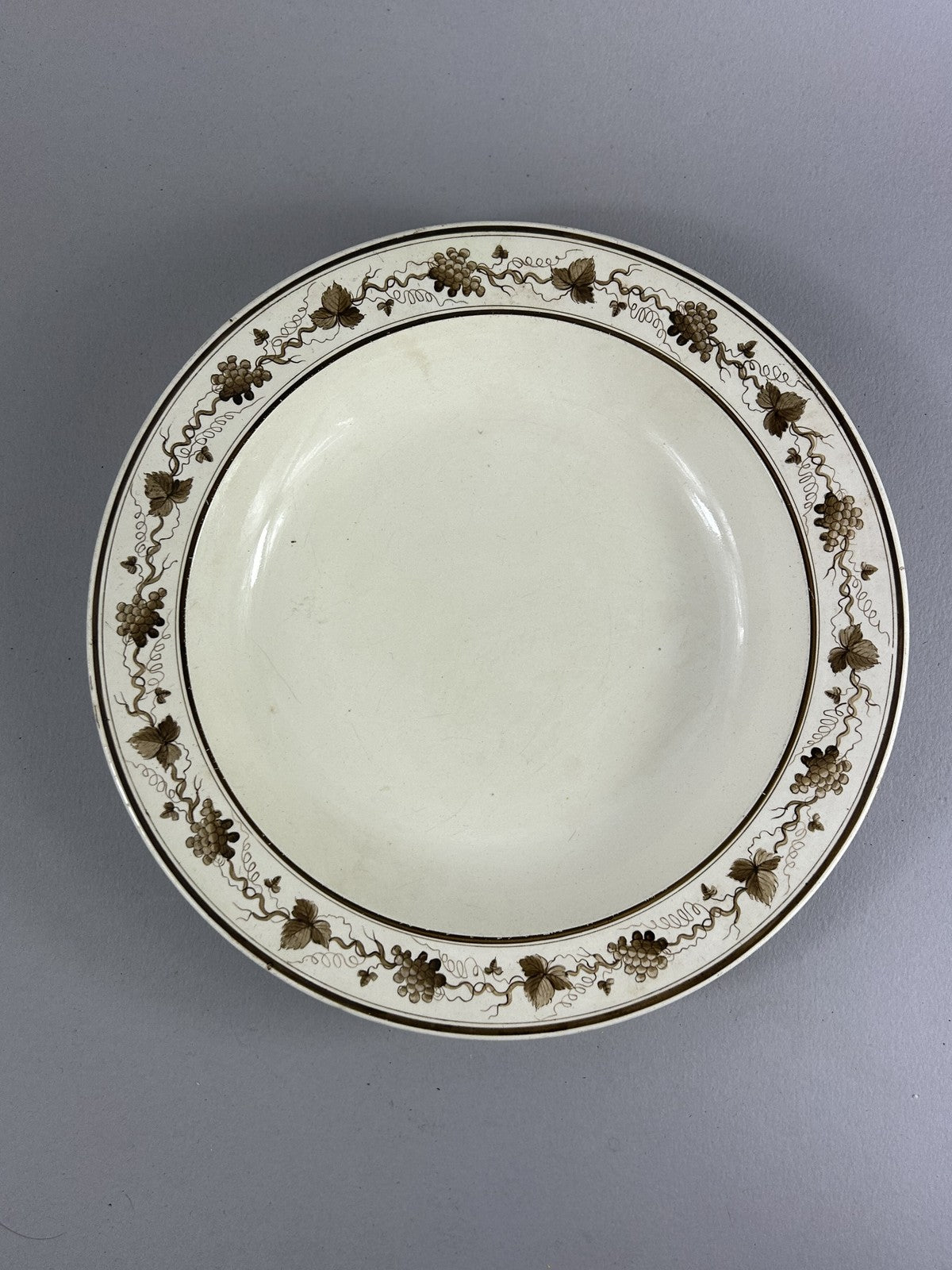 Antique Wedgwood Creamware Grapevine Border Dish, 25cm