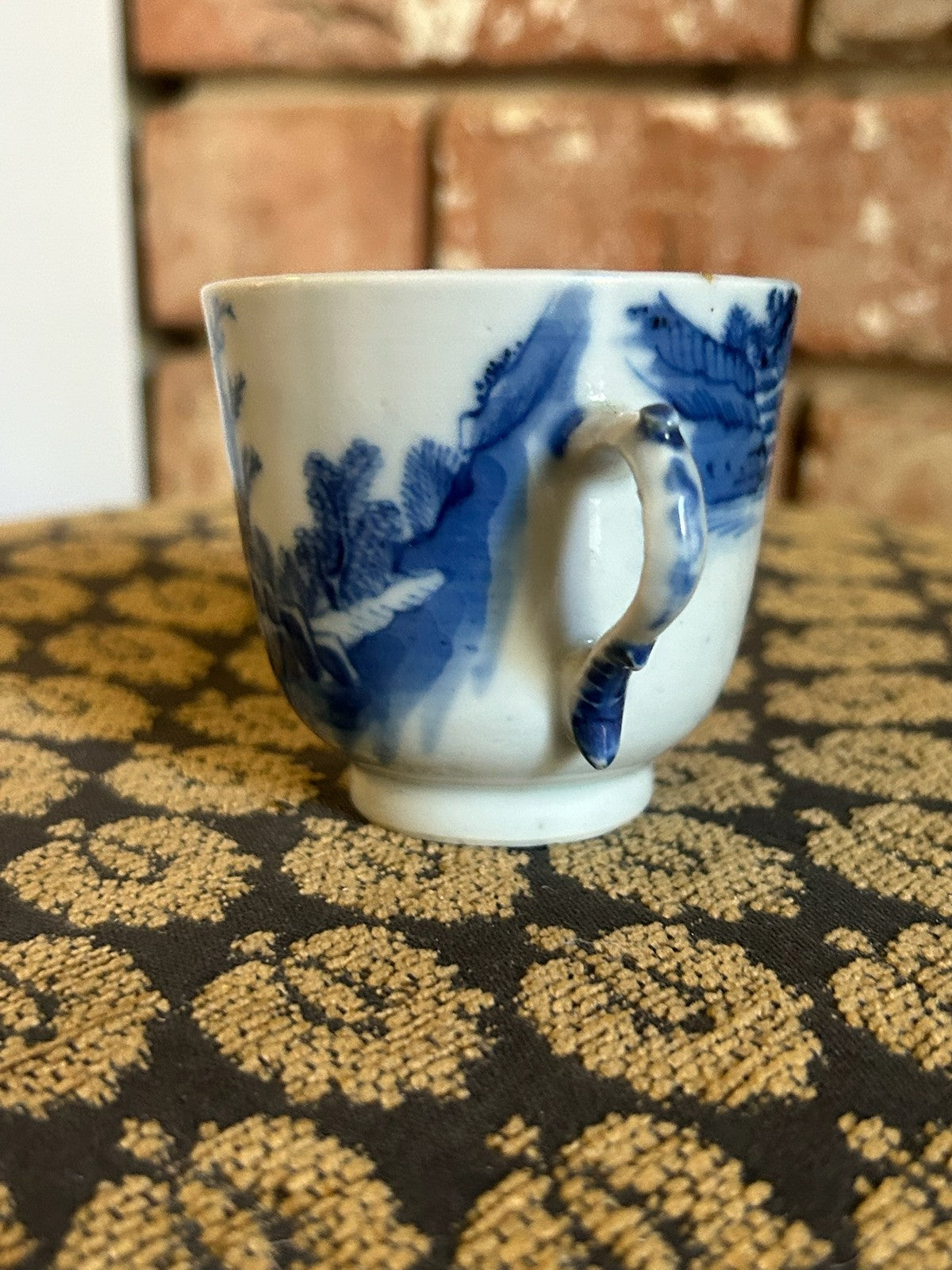 Antique Chinese Export Style Blue and White Porcelain Cup Landscape Pattern7