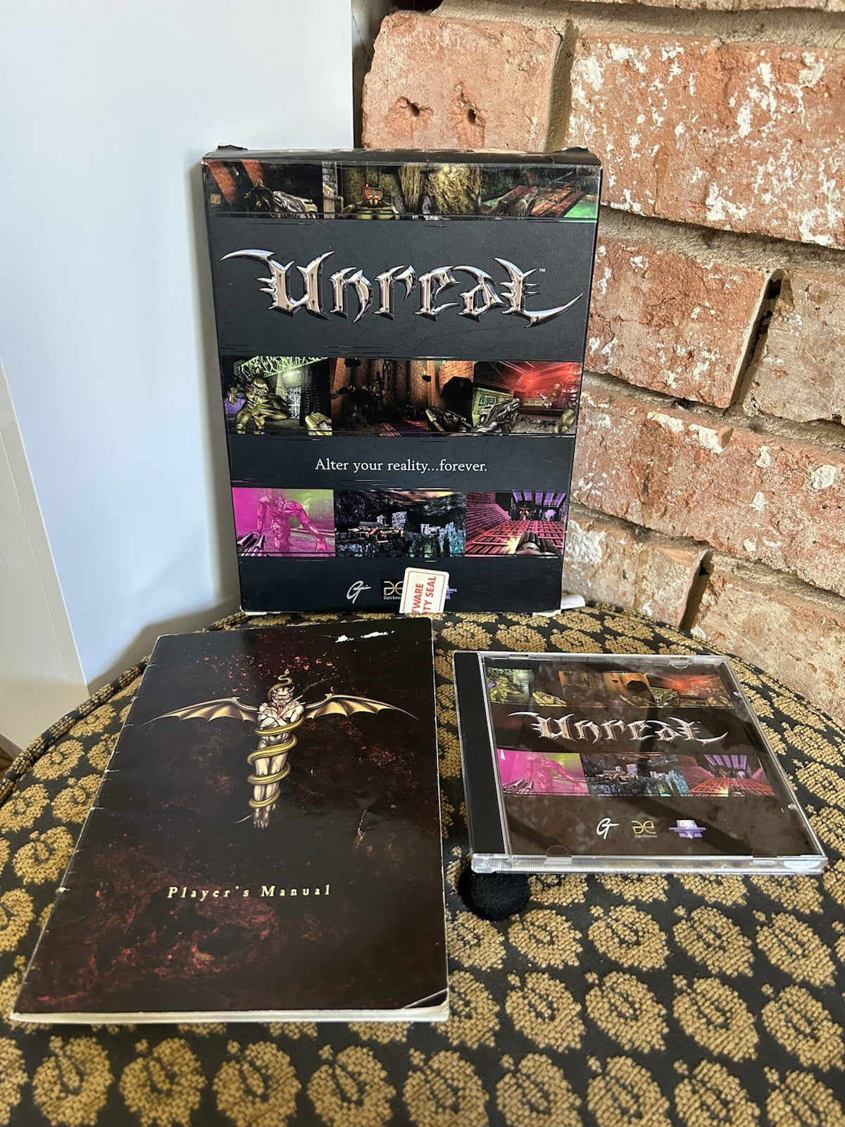 UNREAL  PC CDROM Big Box Retro Game  1998  Alter Your Reality Forever. V G C0