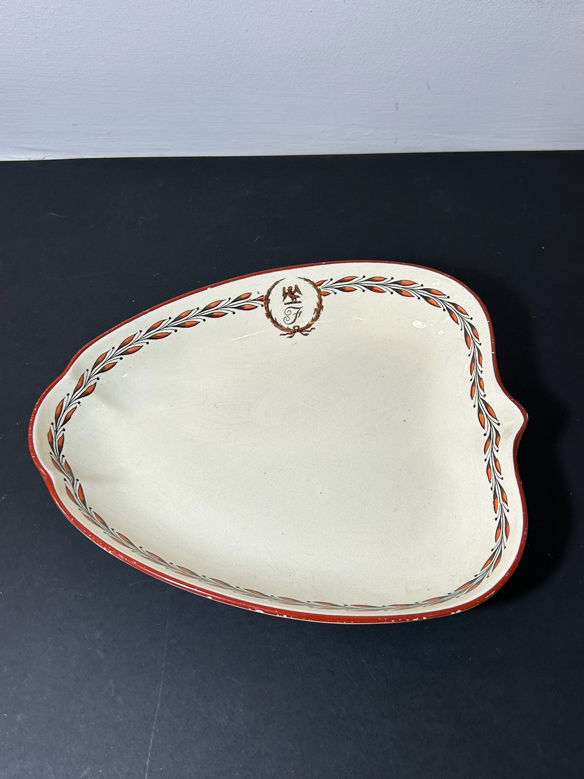 Antique Wedgwood Queens Ware Crested Heart Shaped Dessert Dish Mortlocks 18870