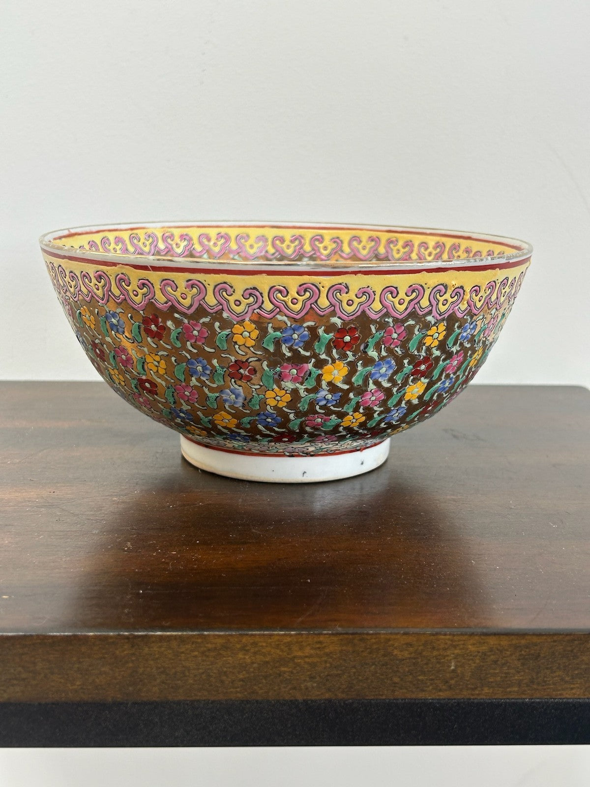 Chinese Famille Rose Footed Bowl Dense Floral Iron Red Seal 20cm1