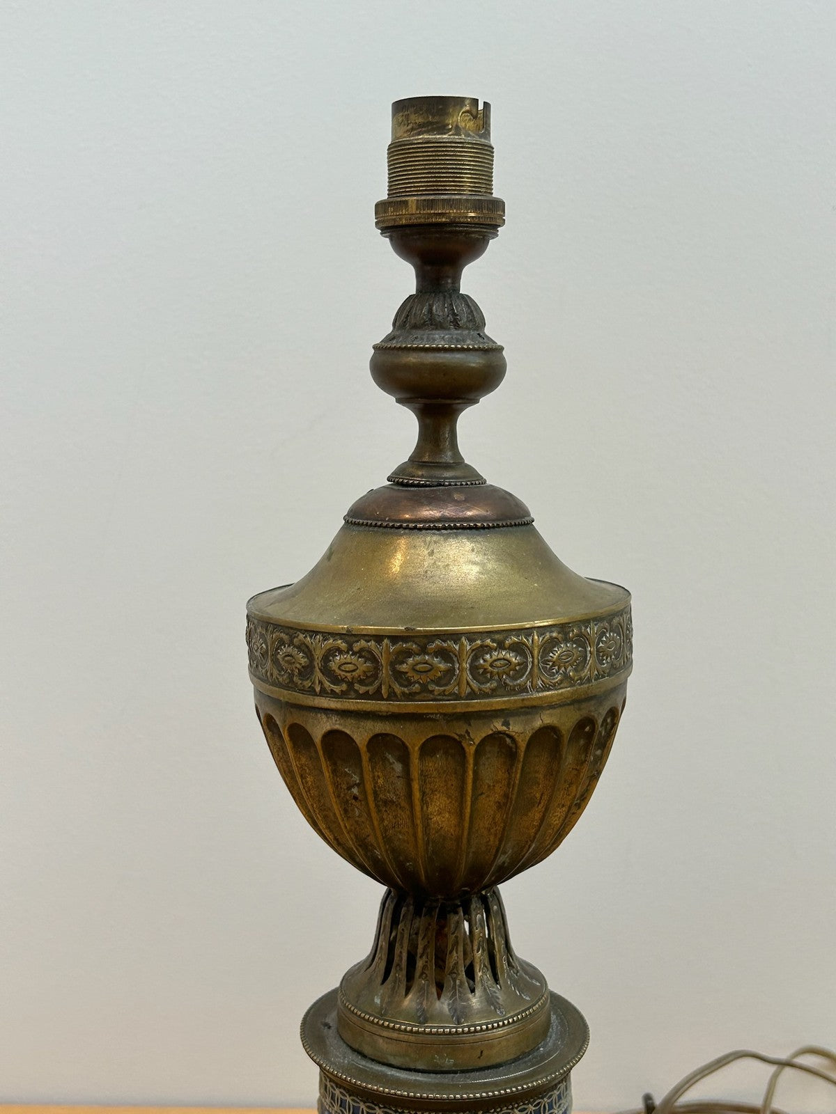Antique Victorian Brass Urn Table Lamp Blue Jasperware Column Marble Base 36cm9