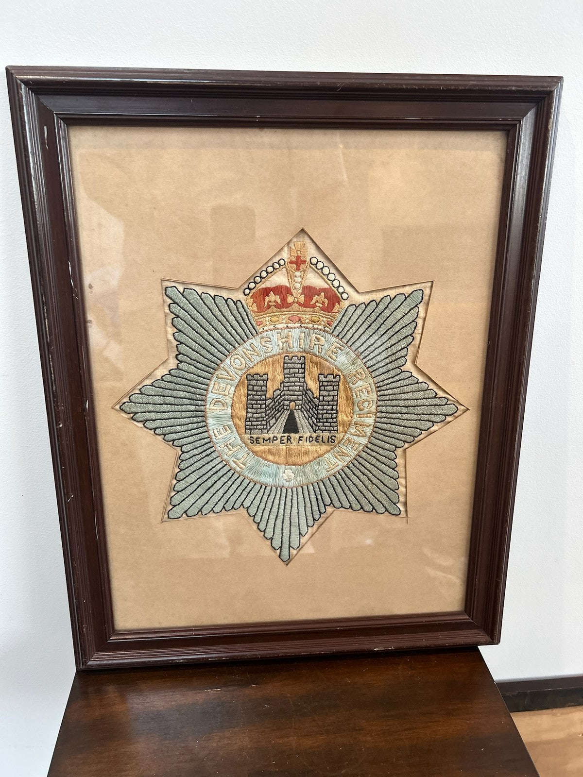 Antique Framed Embroidered Silk Regimental Badge Castle Crest0