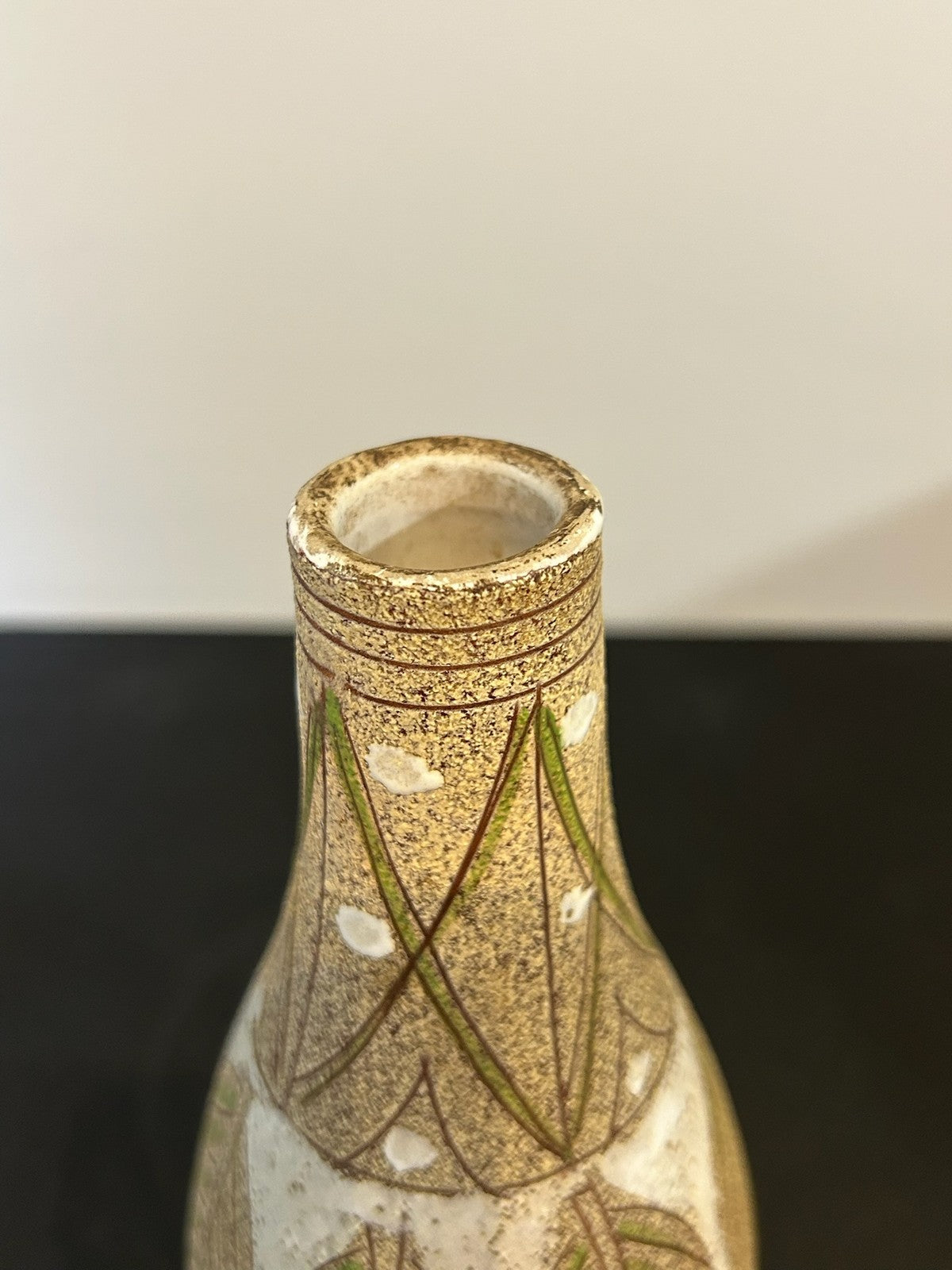 1960s Italian Studio Pottery Bottle Vase Sgraffito Diamond Leaf 23cm2