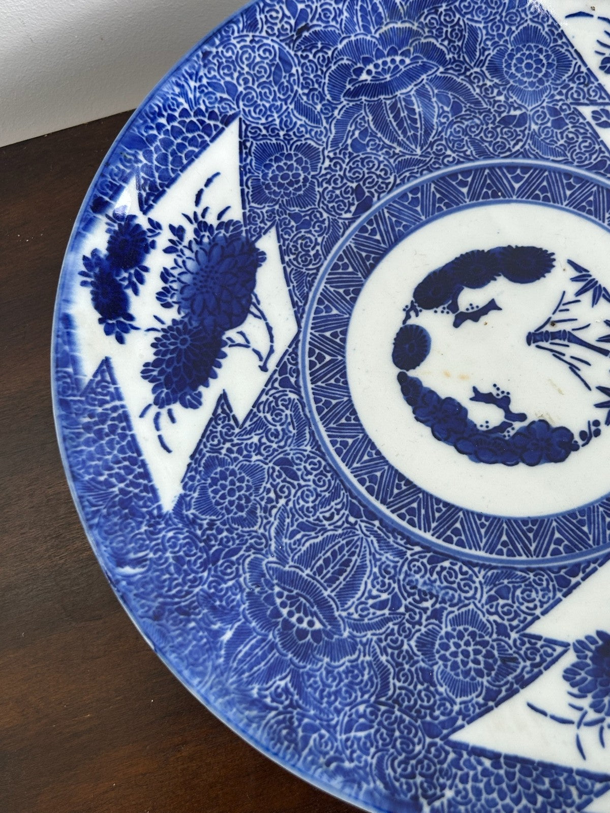 Japanese Arita Blue & White Transfer Plate Roundel & Border 28cm1