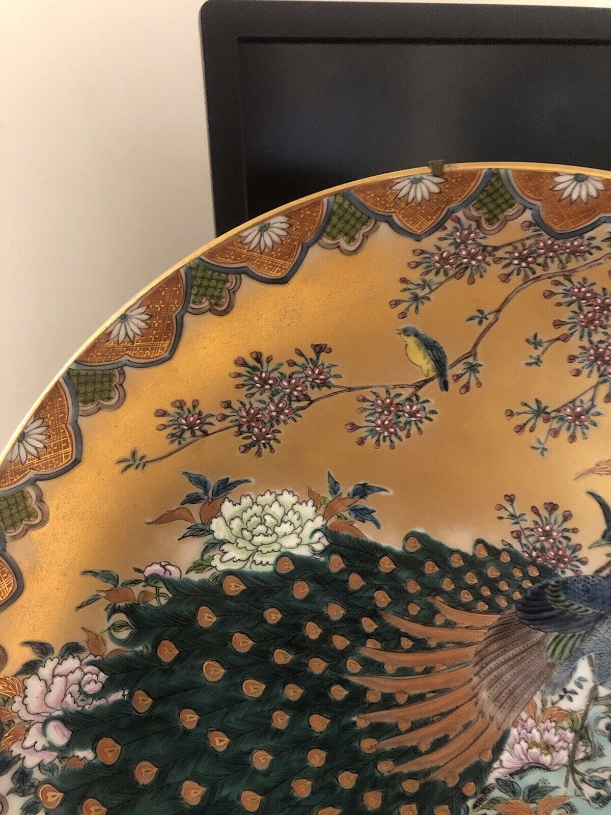 14 3/4"  MARKED Fuku JAPANESE SHOWA SATSUMA KUTANI PLATE