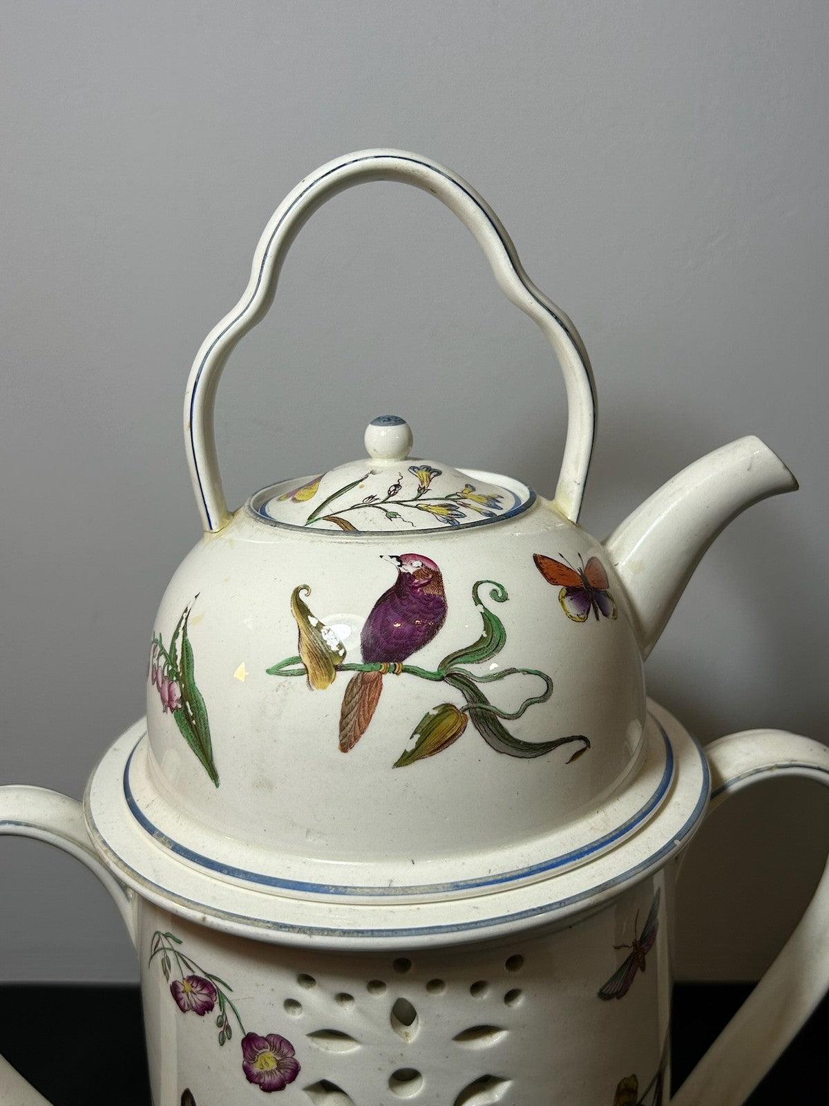 Antique Wedgwood Creamware Veilleuse Tea Warmer Painted Birds Butterflies c18208