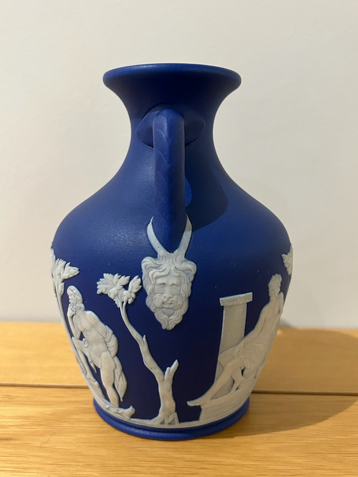 Antique Wedgwood Portland Vase Dark Blue Jasper Dip Impressed c1820 50 16cm 23