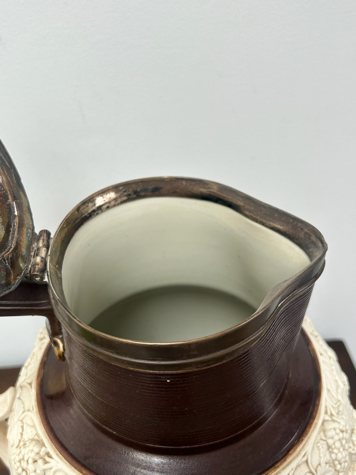 Large Turner Stoneware Silver Lidded Jug 28cm Sprigged Georgian c18008