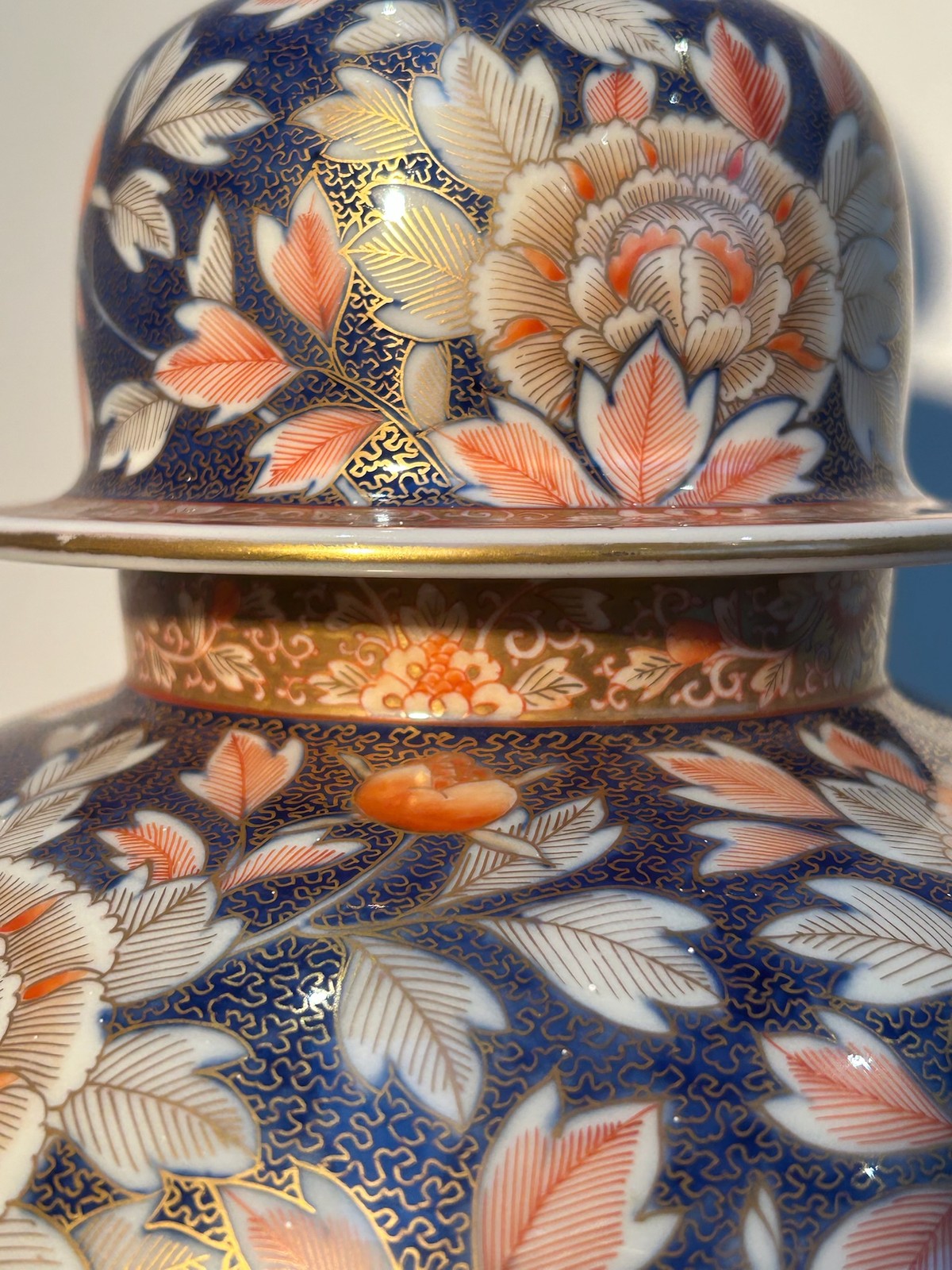 Large Antique Japanese Fukagawa Imari Lidded Temple Jar Meiji Period (A/F)8