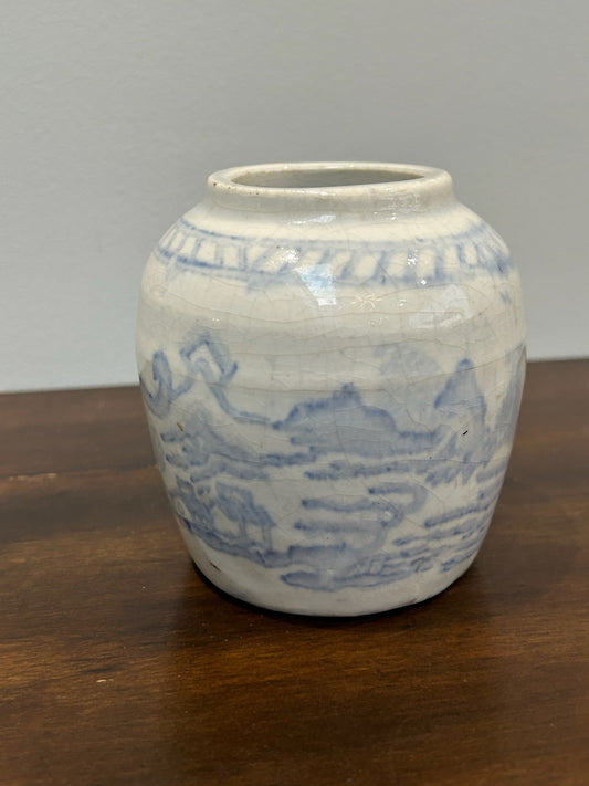 Vintage British Chinoiserie Decorated Small Pot Vase Blue White Display0