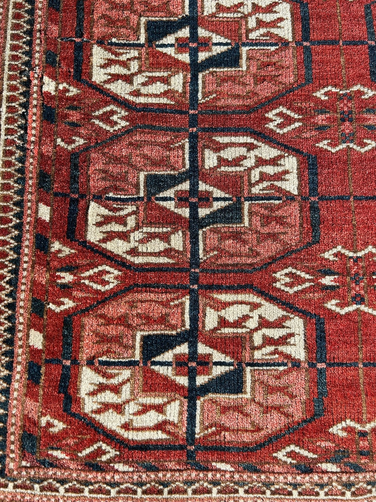 Antique Tekke Turkmen Rug Hand Knotted Wool Bokhara Gul Early 20thC 110x130cm7