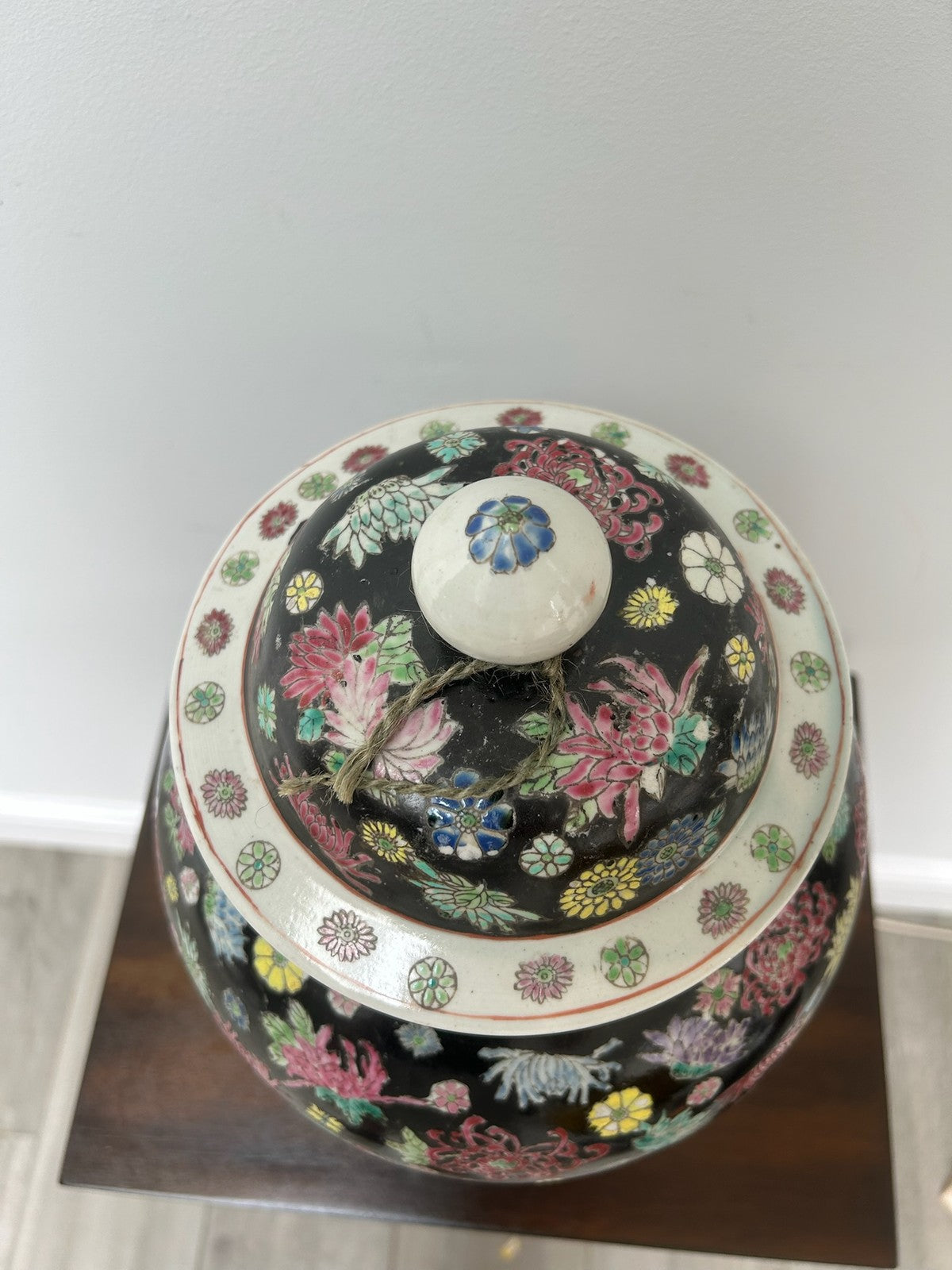 Chinese Famille Noire Thousand Flowers Covered Baluster Jar 39cm6