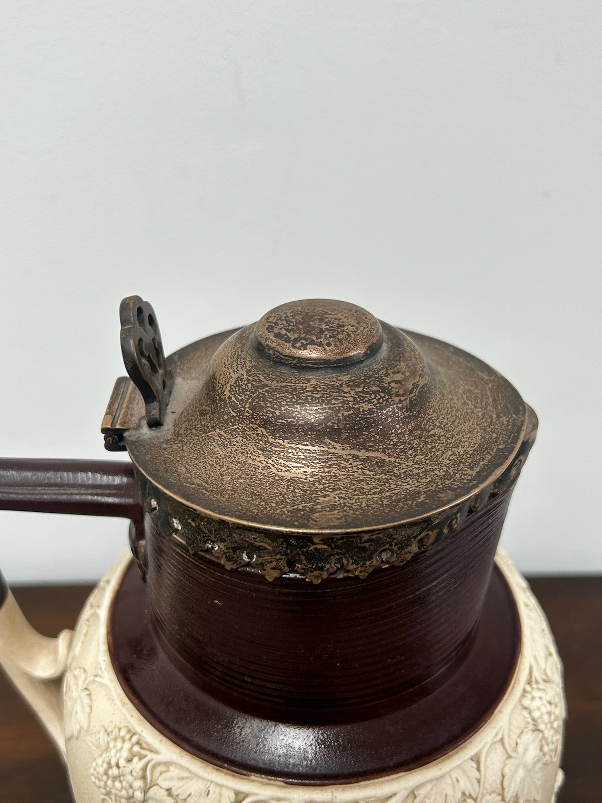 Large Turner Stoneware Jug Silver Lid 23cm Sprigged Relief Georgian c18004