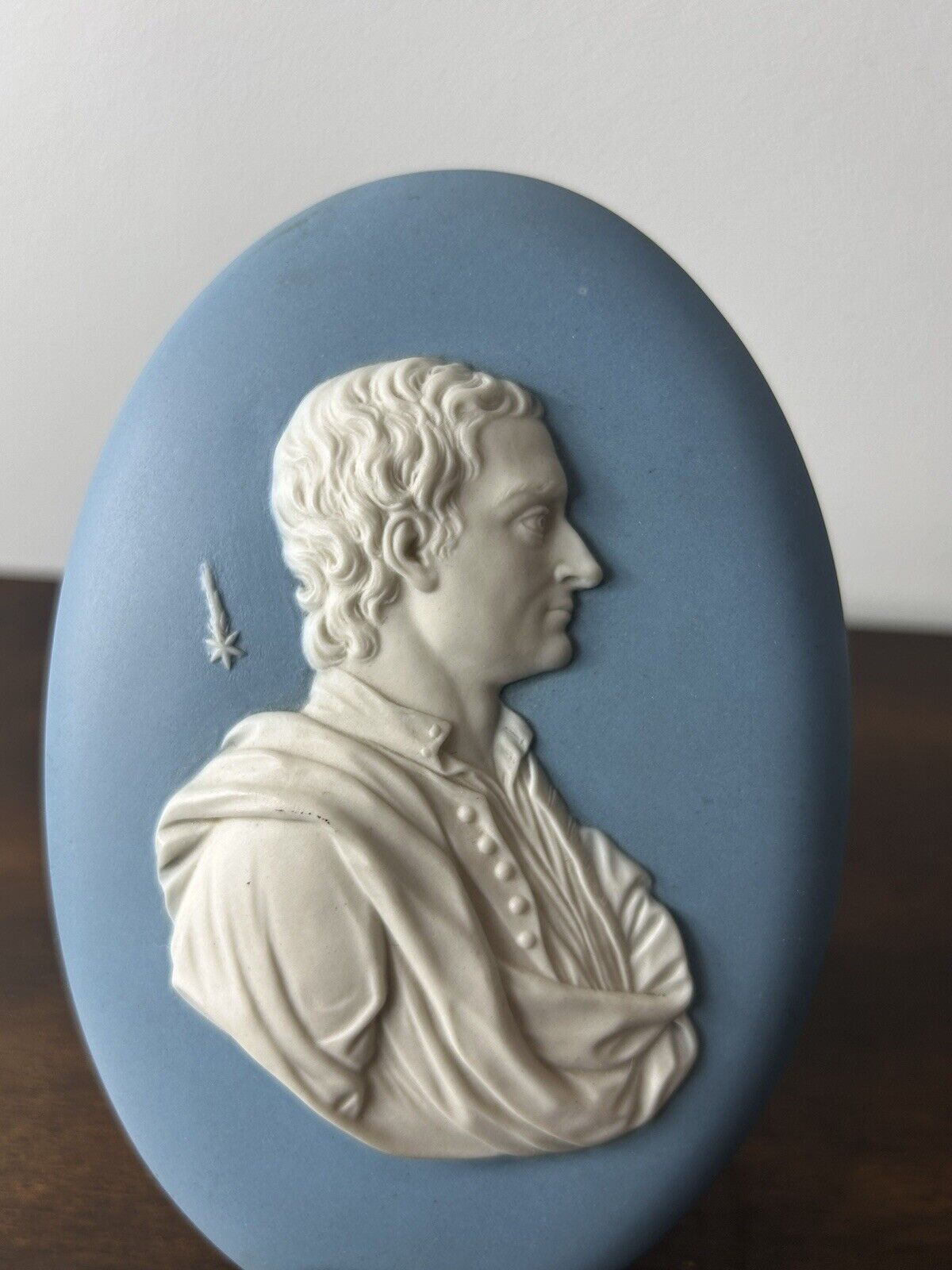 Wedgwood Blue Jasperware Isaac Newton Medalion Plaque Early