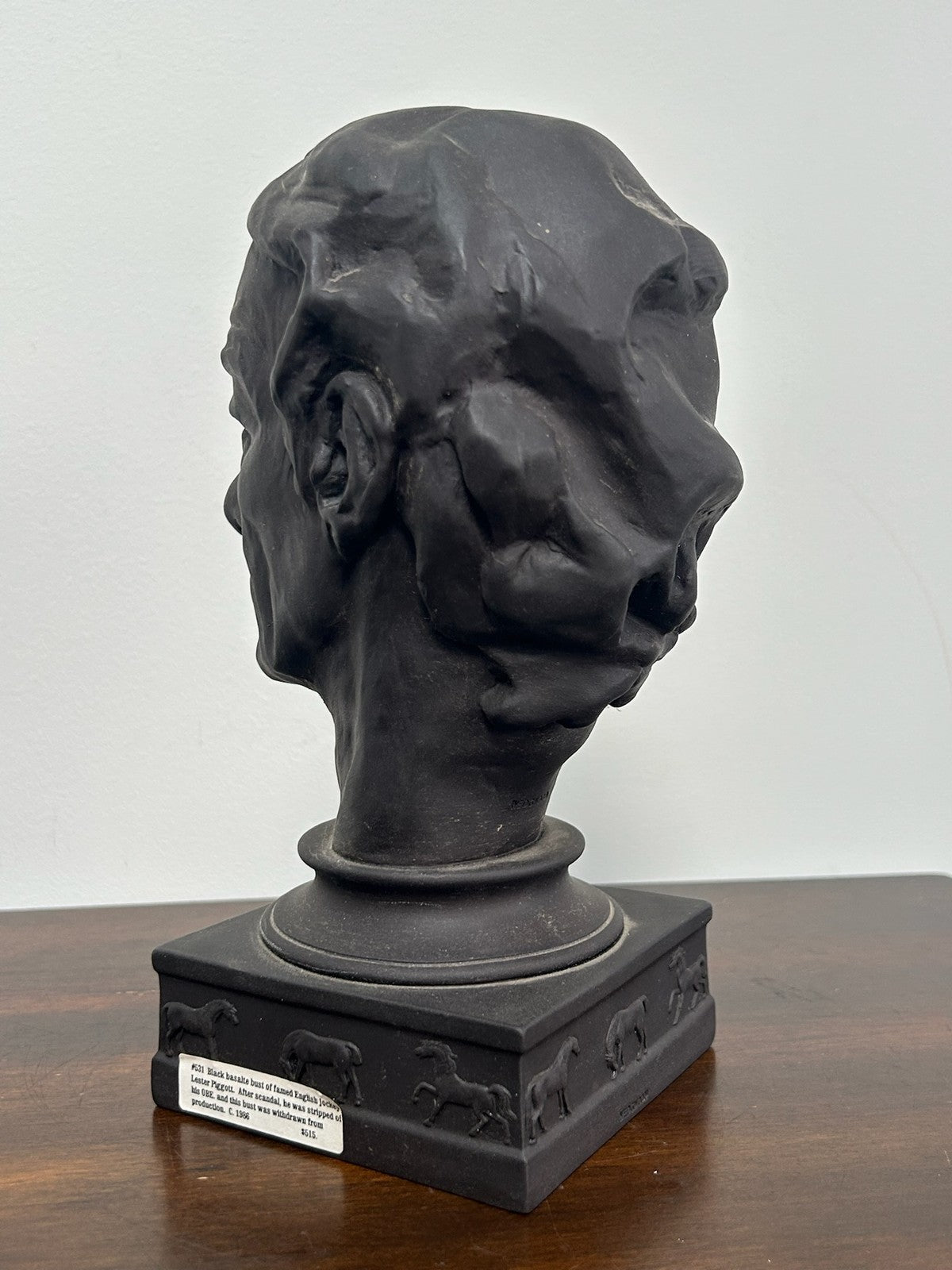 Wedgwood Black Basalt Bust Lester Piggott OBE 23cm3