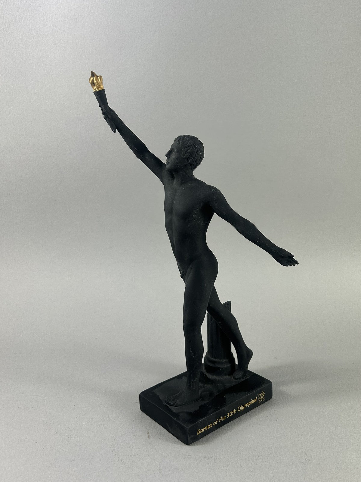 Wedgwood London 2012 Games of the 30th Olympiad Torchbearer