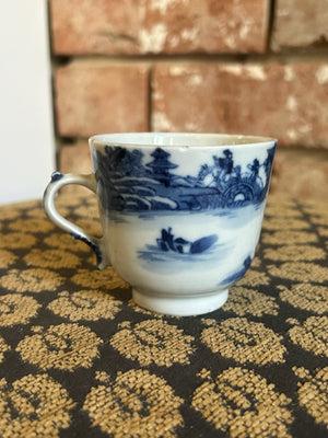 Antique Chinese Export Style Blue and White Porcelain Cup Landscape Pattern