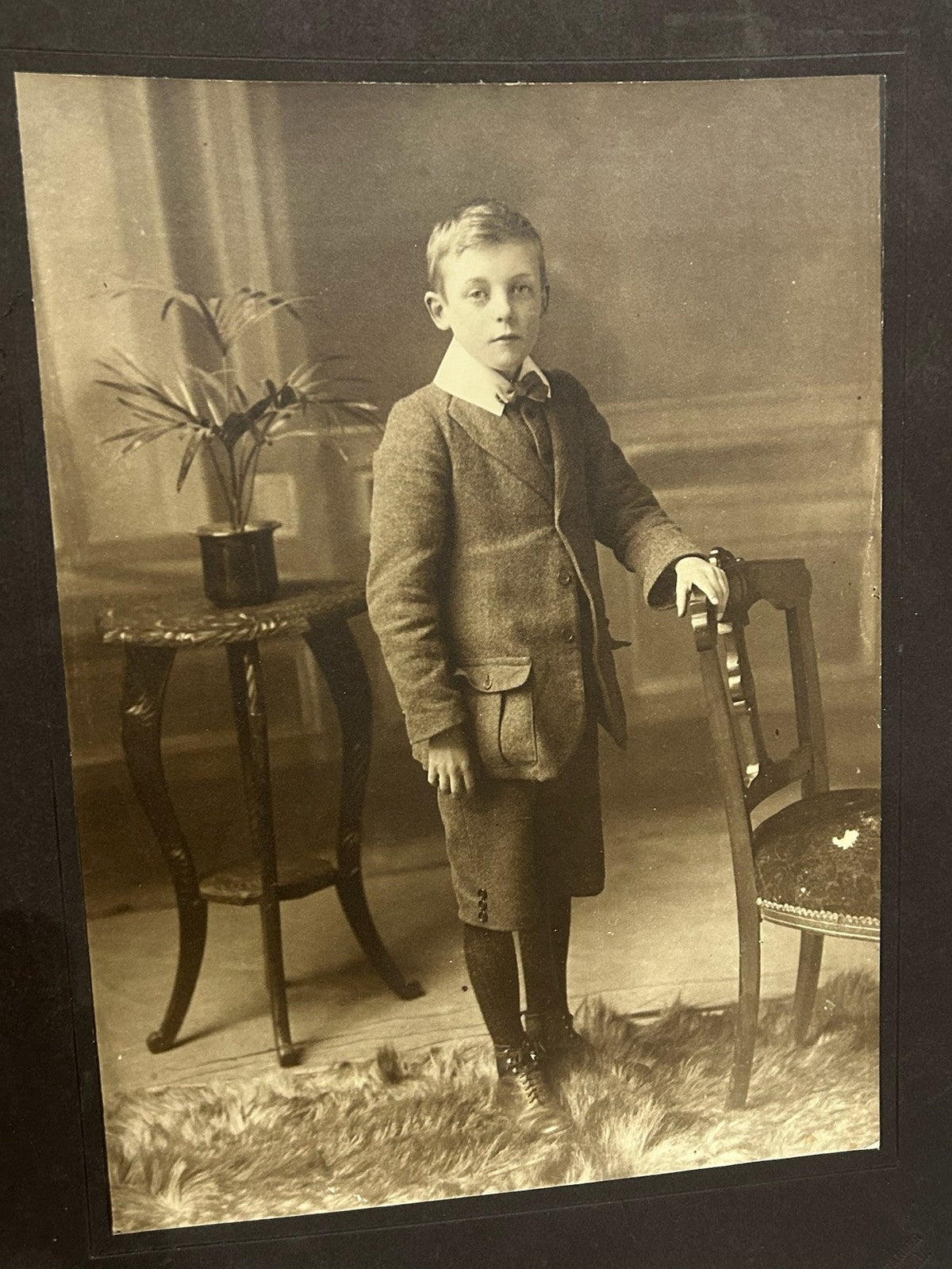 Set 4 WWI Studio Photographs c.19051918 T.U. Barber Faversham Kent RFA Soldier2