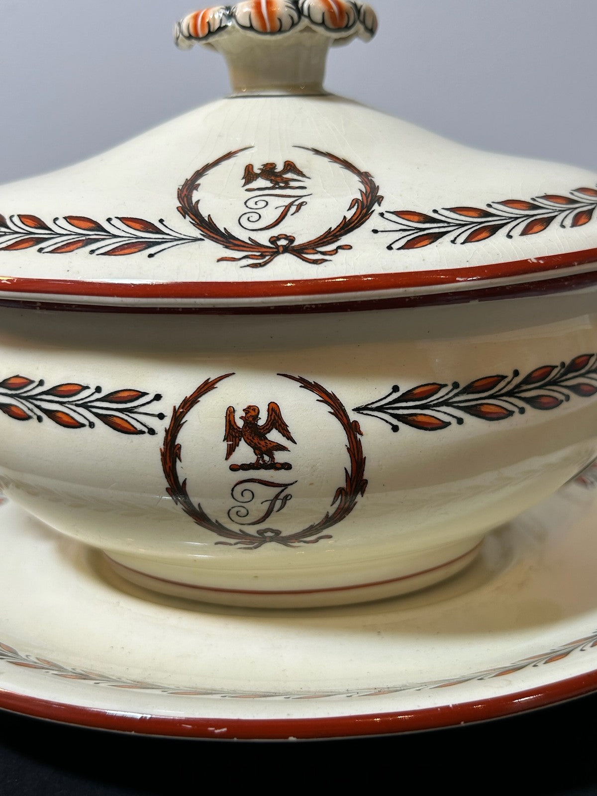 Antique Wedgwood Queens Ware Crested Sauce Tureen Cover and Stand Mortlocks 18872