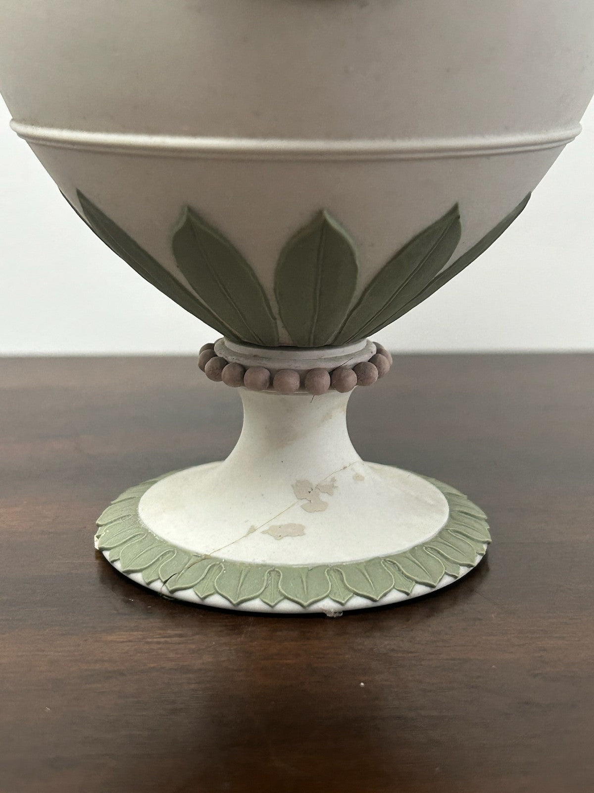 Wedgwood Tricolour Jasper Vase Satyr Masks Green Lilac White 19th Century4