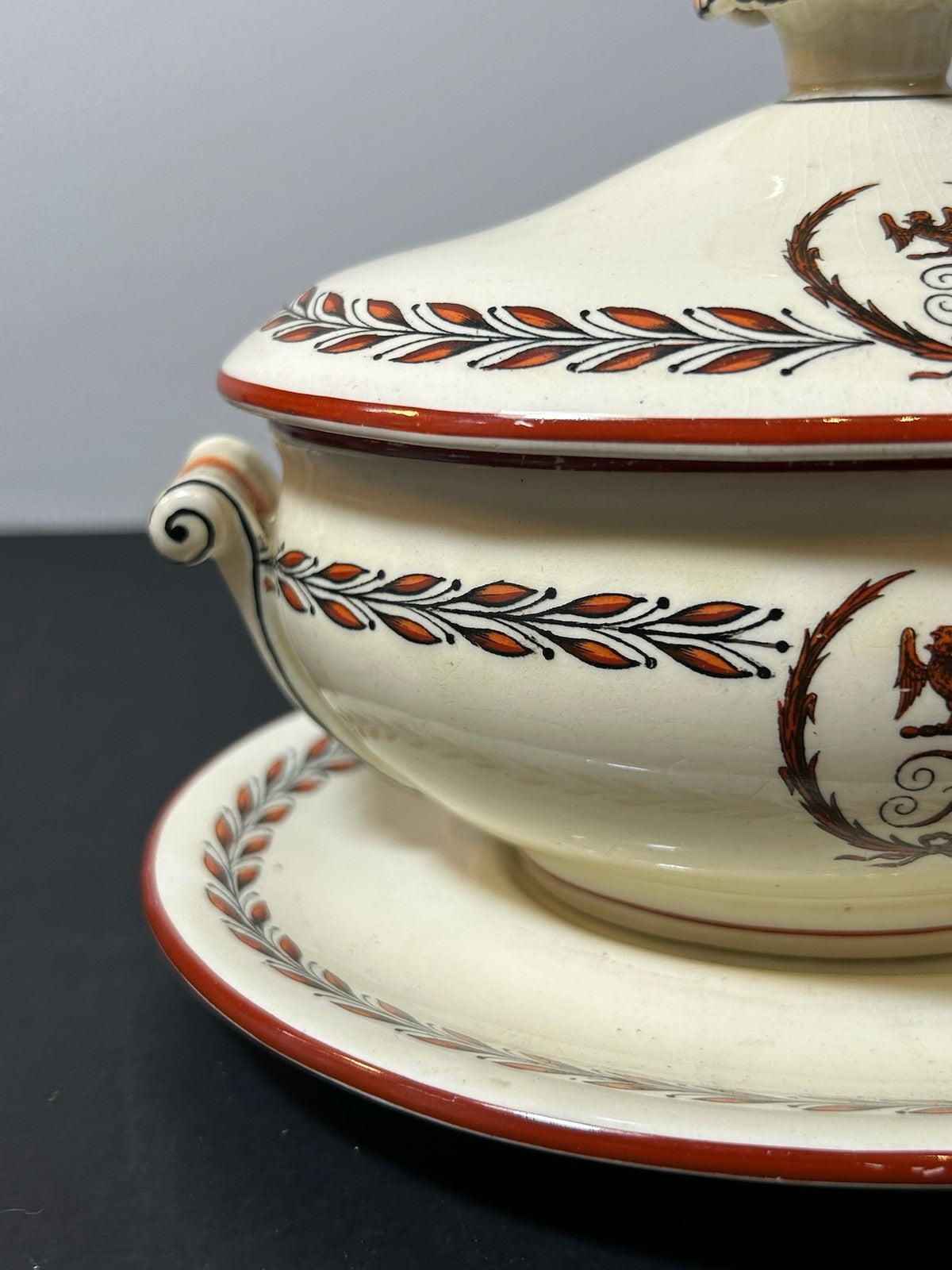 Antique Wedgwood Queens Ware Crested Sauce Tureen Cover and Stand Mortlocks 18871