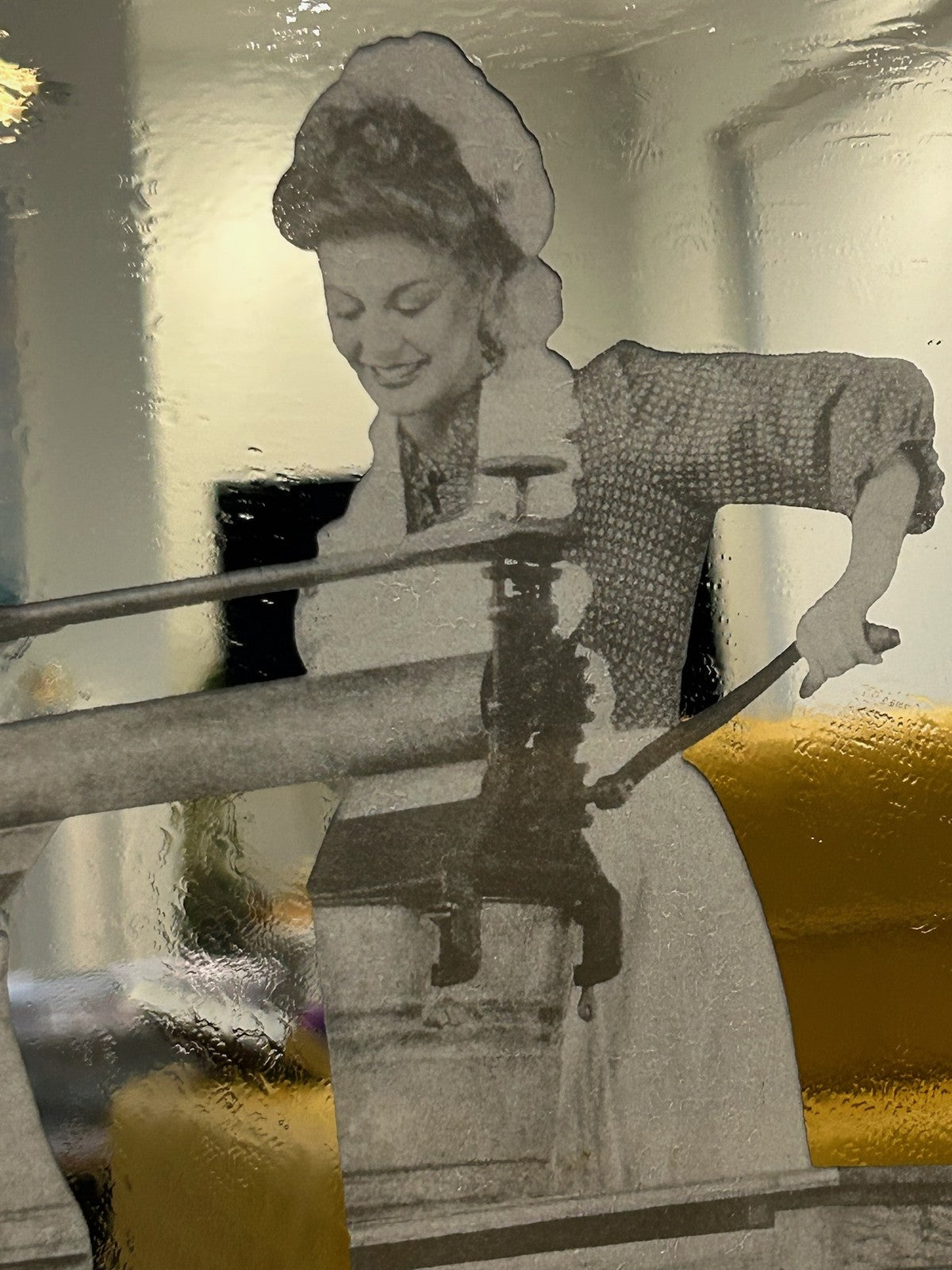 Vintage Printed Glass Mirror Picture Mother Daughter Domestic Scene Framed3