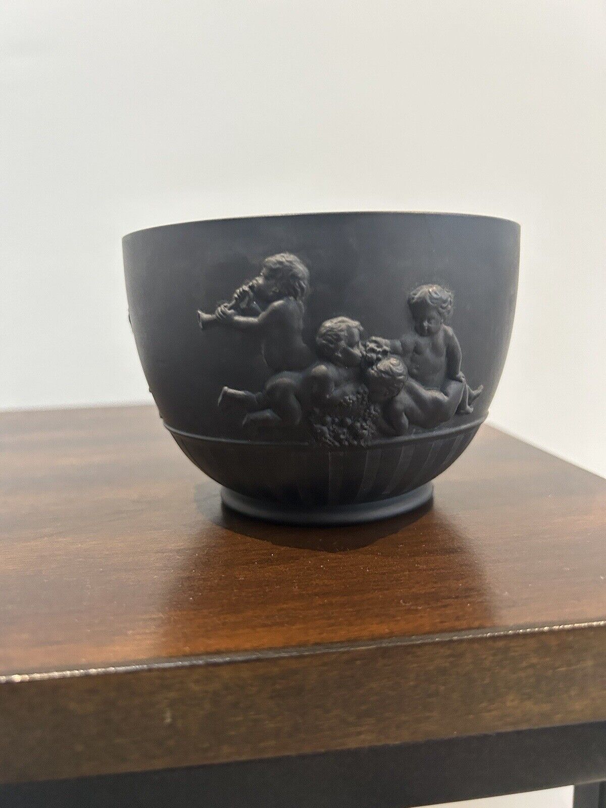 Wedgwood 18th Century Basalt Bowl Jasperware Putti