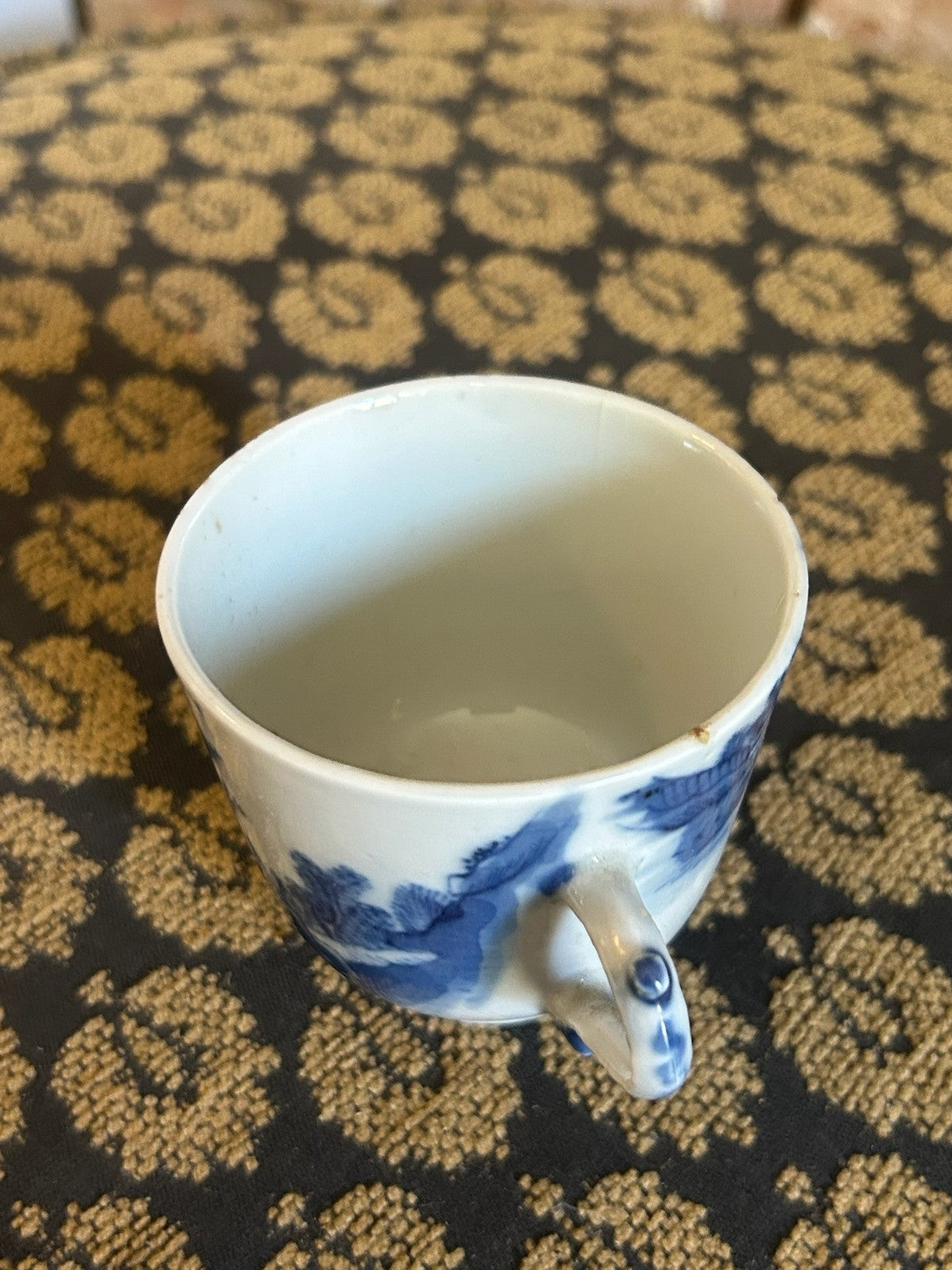 Antique Chinese Export Style Blue and White Porcelain Cup Landscape Pattern9