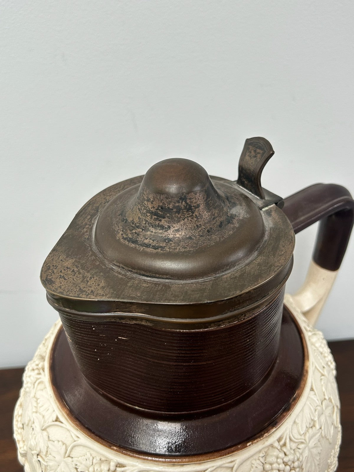 Large Turner Stoneware Silver Lidded Jug 28cm Sprigged Georgian c18006