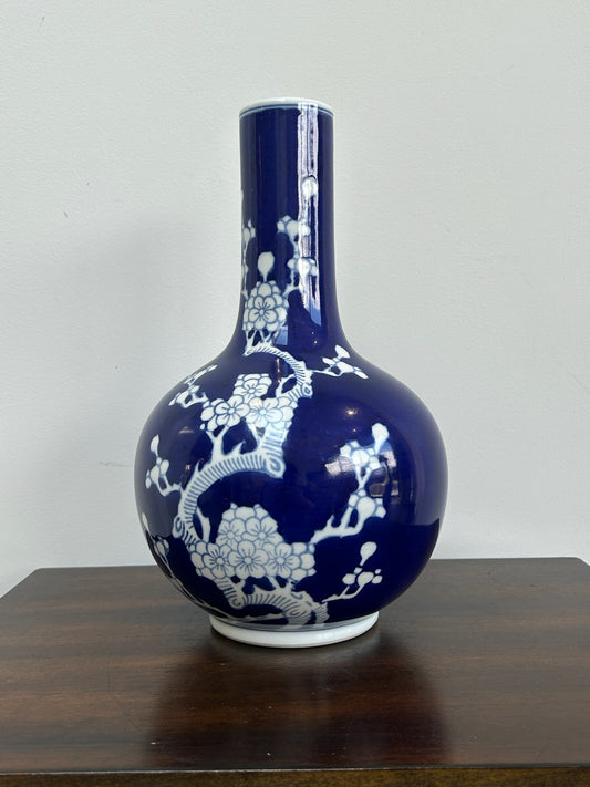 Vintage Chinese Blue White Porcelain Vase Prunus Blossom Decoration 29cm0